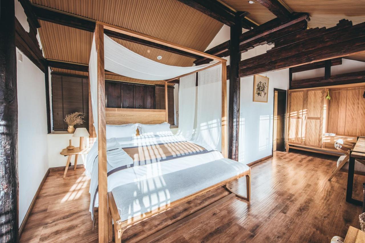 Dali Shaxi Qing Jing Courtyard Hotel Jianchuan Bagian luar foto